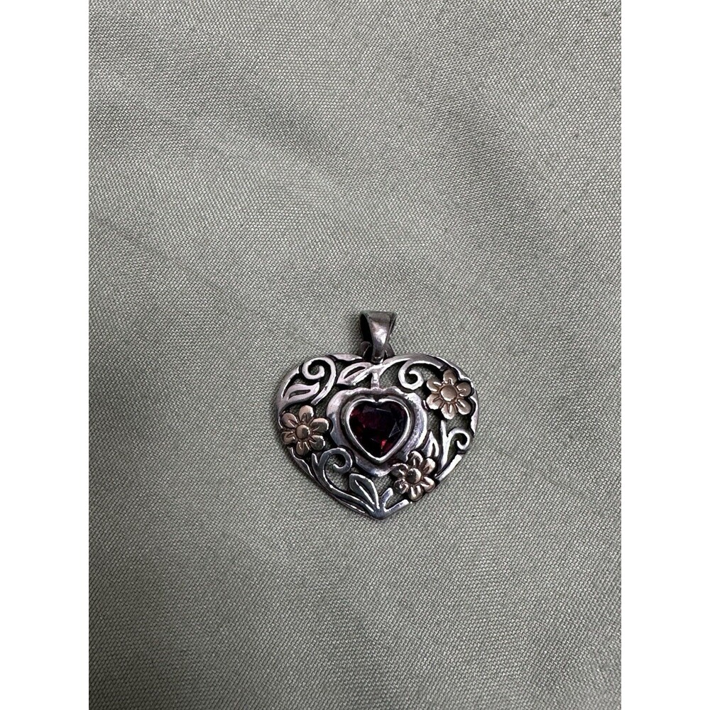 Retired James Avery 925 /14 Karat Gold Floral Garnet Heart Necklace Pendant